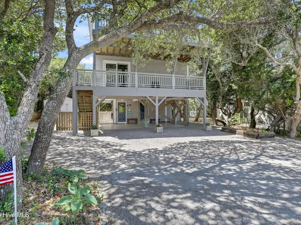 1111 Canady Avenue, Topsail Beach, NC 28445