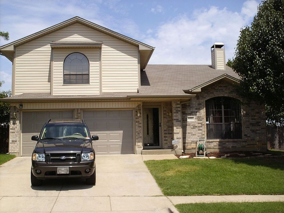 1st image of 6201 Vista Wood Dr