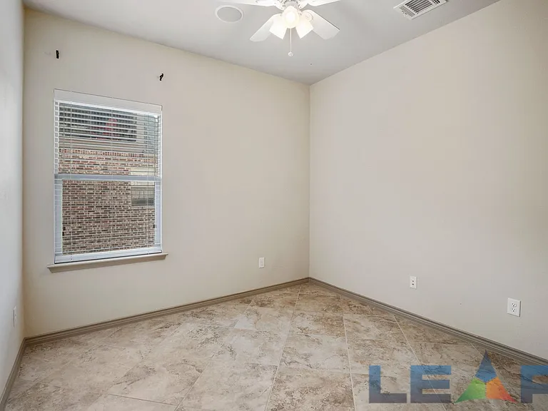 7931 Belinda Ln — Photo 13