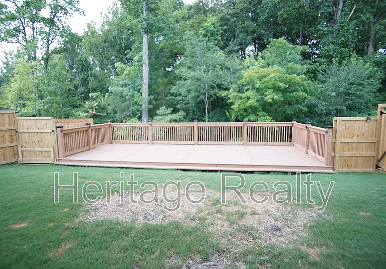 1537 Sergeant Ln — Photo 22