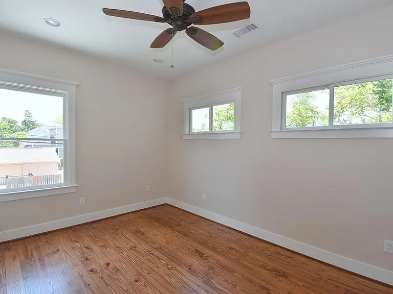 119 E 26th A Houston #A — Photo 12