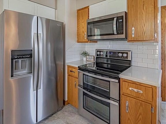 2nd image of 315 12th St