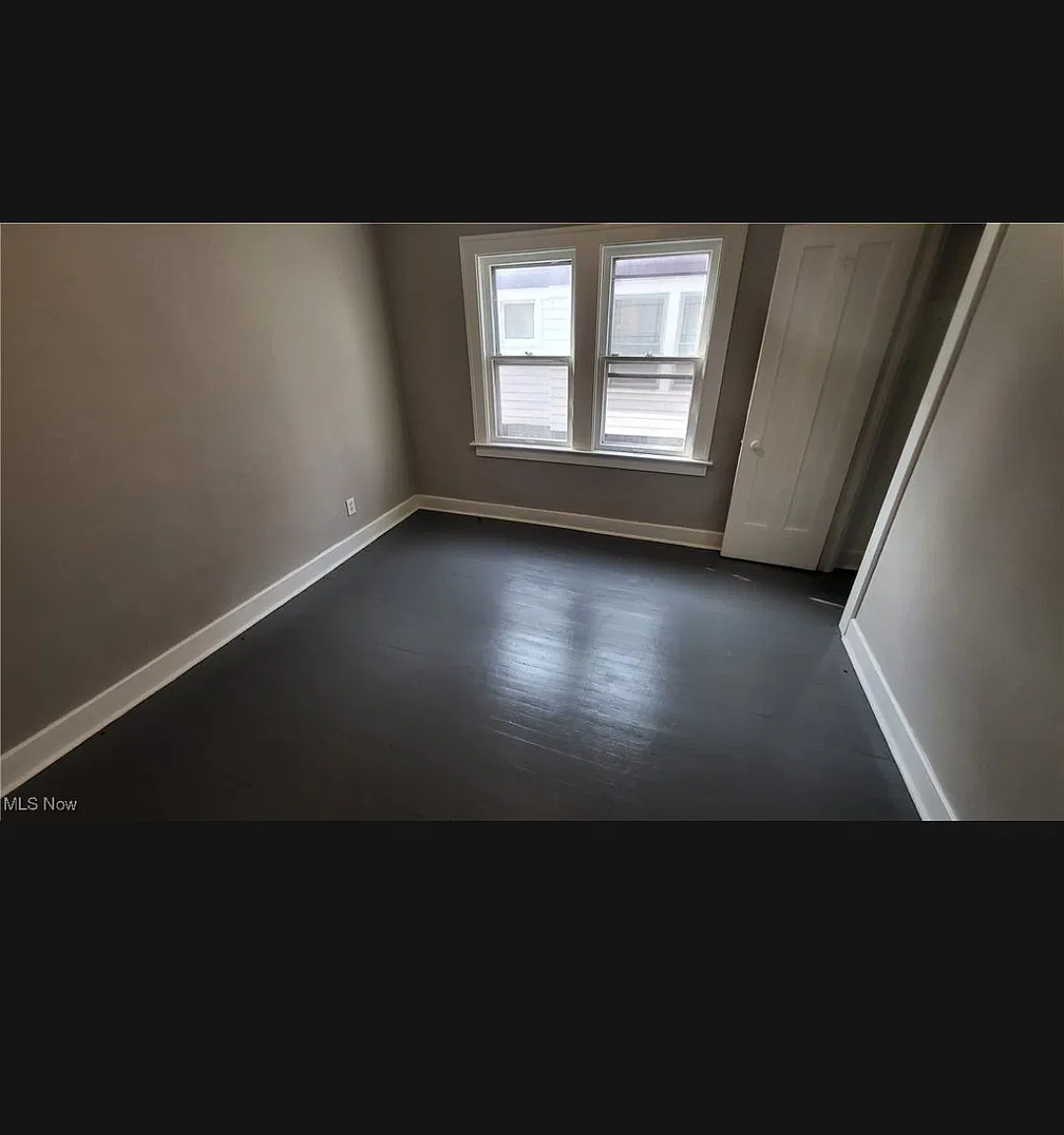 2 bed, $950 — Photo 2