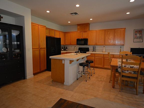 3rd image of 2057 N Bend Dr