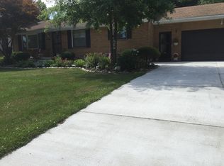 970 Alpine Blvd, Uniontown, OH