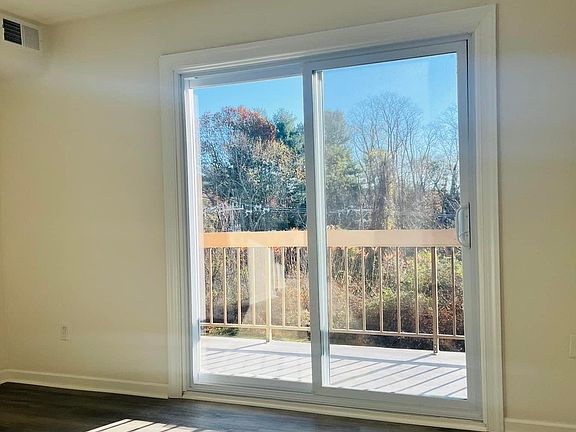 3rd image of 5418 Valley Green Dr APT B5