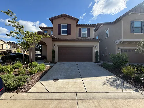 3241 Auburn Leaf Loop Photo 1