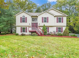 39 Stratford Rd, Rock Hill, NY 12775