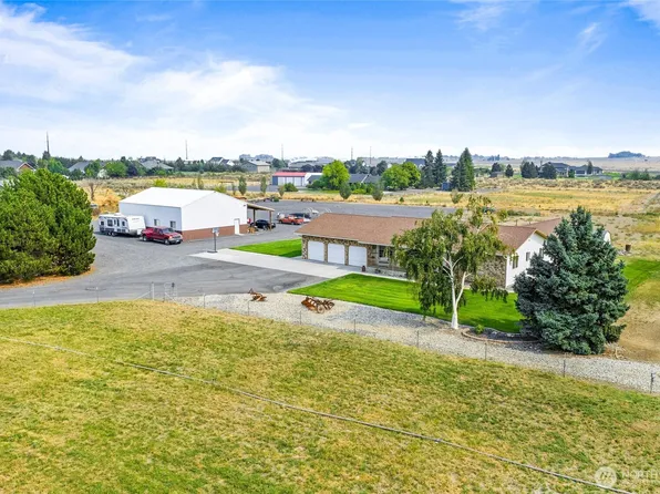 12687 Dodson Road NW, Ephrata, WA 98823