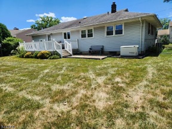 3rd image of 615 Ashland Rd