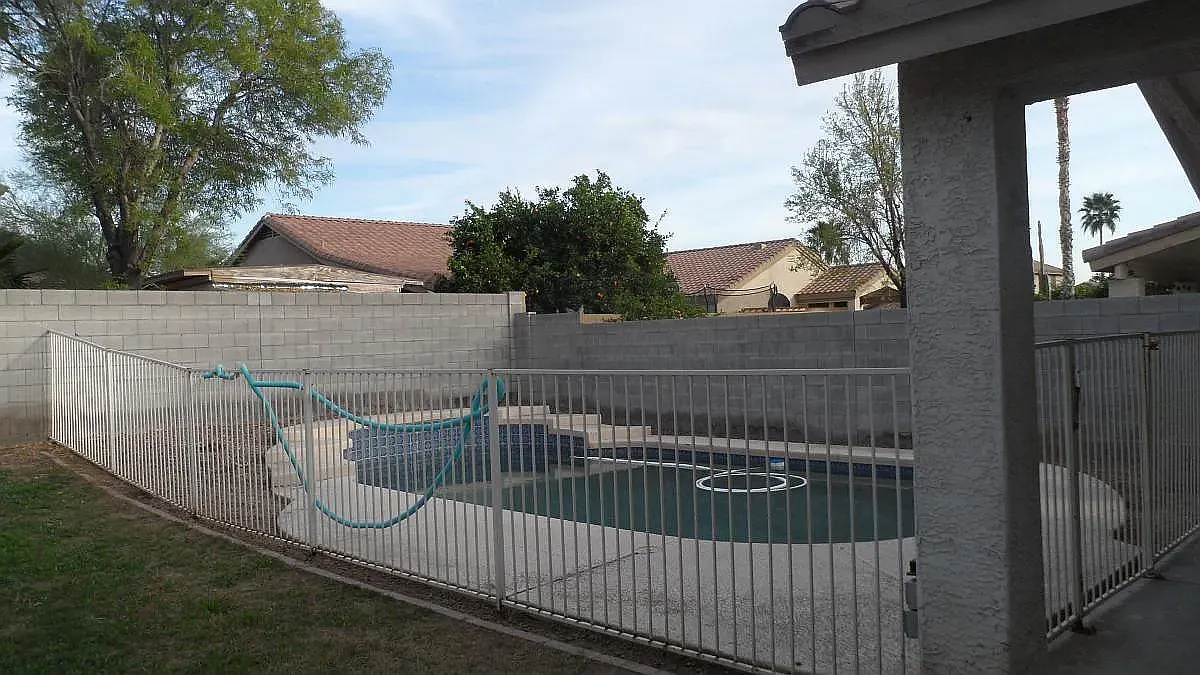 4 bed, 1759 sqft, $2,350 — Photo 3
