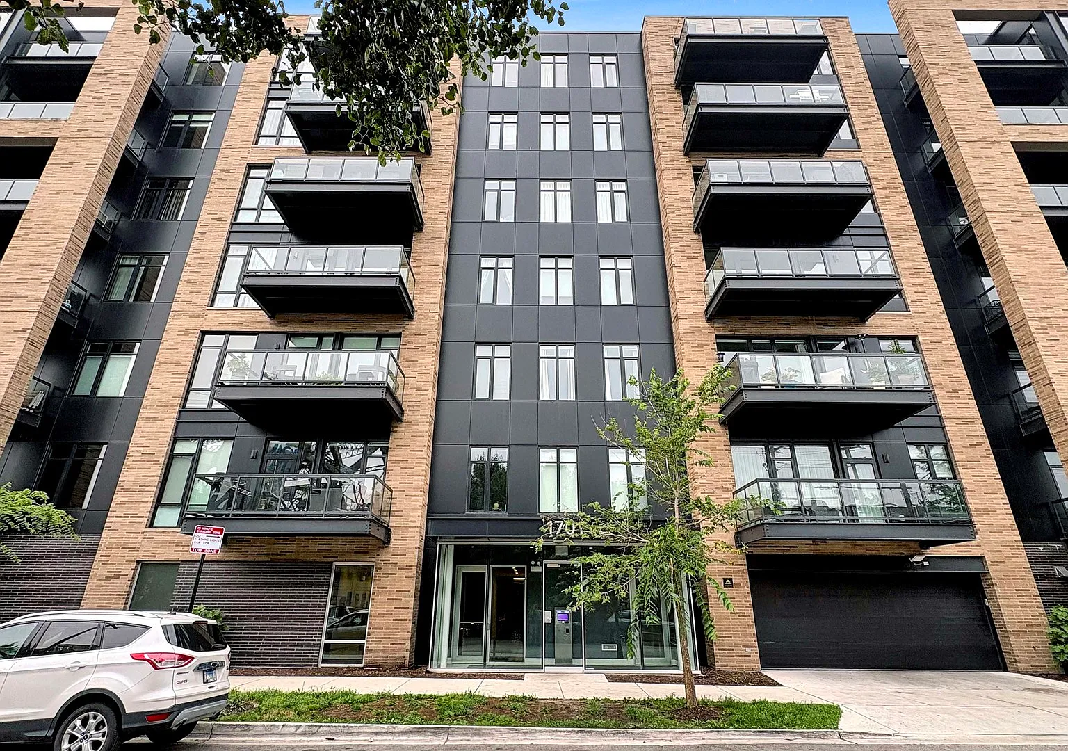 2 bed, 1438 sqft, $4,150 — Photo 1