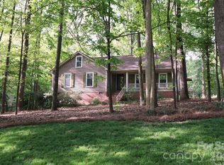 14040 Hackamore Dr, Matthews, NC 28105