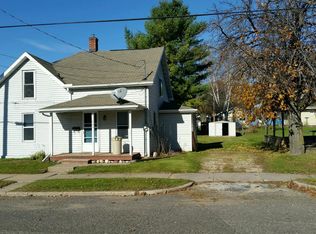 604 6th St, Iron Mountain, MI 49801