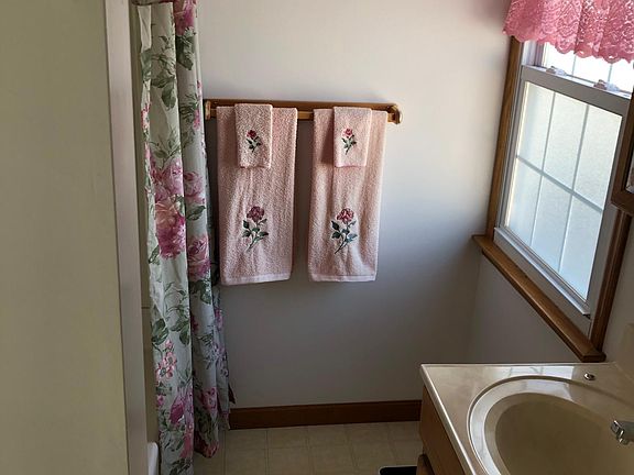 3rd image of 84 N Broadway #84B