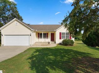 302 Webb Rd, Gray Court, SC 29645