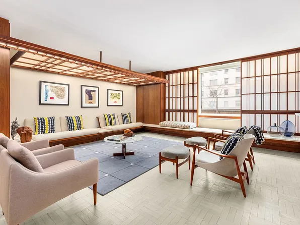 176 E 71st St #2A, New York, NY 10021