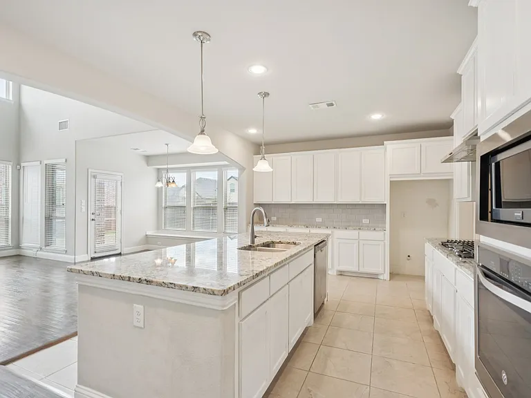 16400 Olmstead Park Blvd — Photo 8