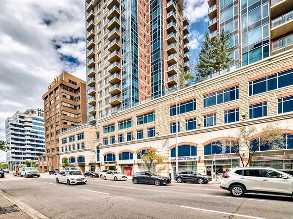 920 5th Ave SW #701, Calgary, AB T2P 5P6