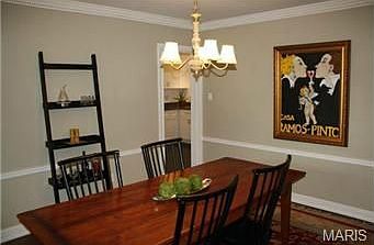 4th image of 8527 Rosalie Ave