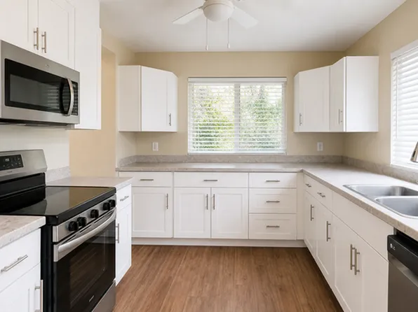 2885 Coral St #1, Corona, CA 92882