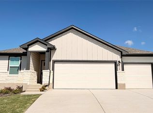 308 Wheel Horse Rd, Burnet, TX 78611