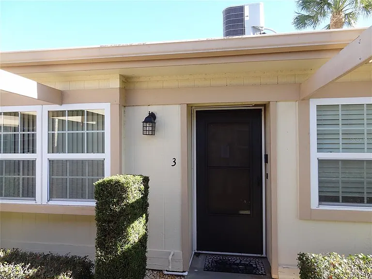 11135 Carriage Hill Dr #3 — Photo 3