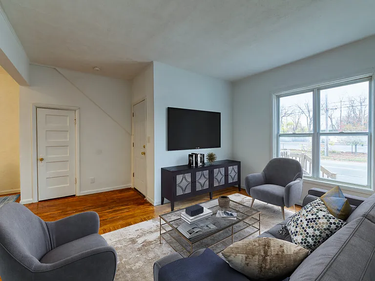422 W Saginaw St #1 — Photo 7