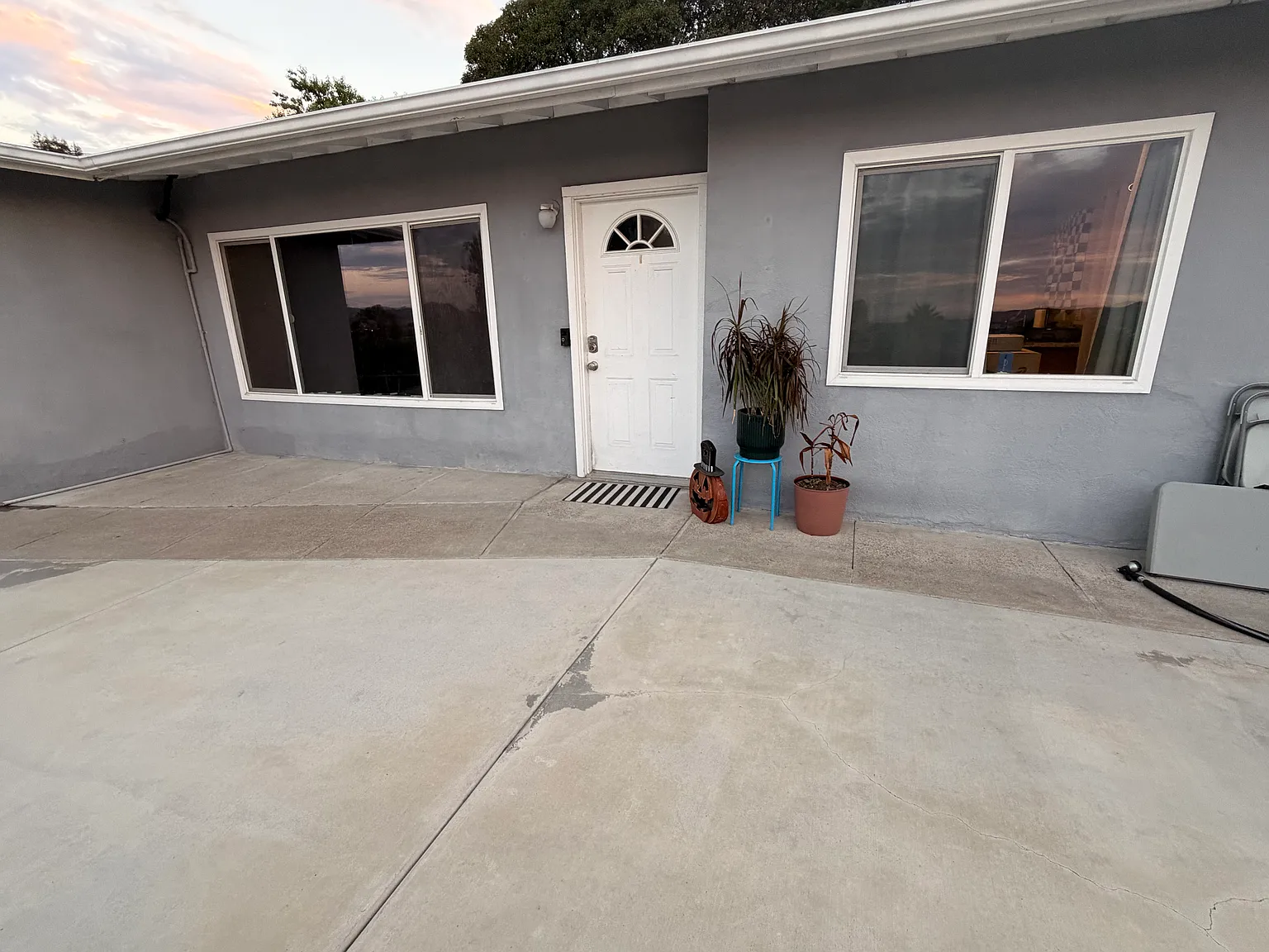 3 bed, 1122 sqft, $3,650 — Photo 2