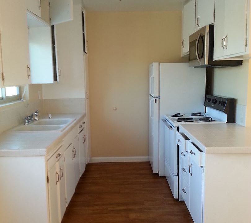 1st image of 1156 Hornblend St APT 02