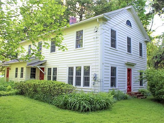 2nd image of 42 Gifford Ave
