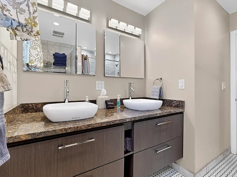 4715 Marquette Ave NE — Photo 22