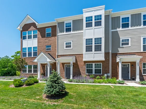 195 Canterbury Way, Lake Zurich, IL 60047