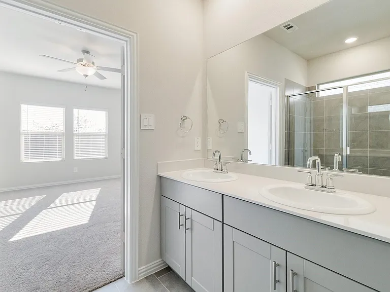 4816 Hunter Hurst Dr — Photo 10