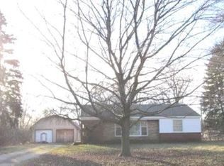 1657 Boulan Dr, Troy, MI 48084