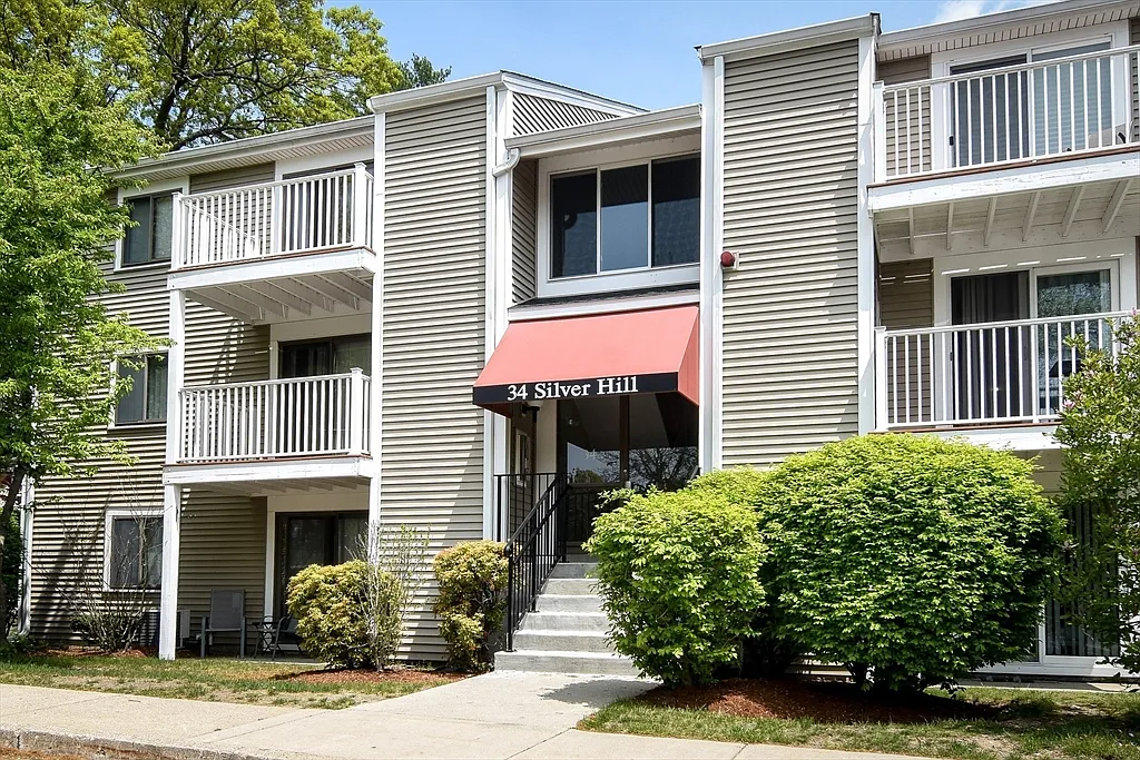1 bed, 1.0 bath, 759 sqft, $2,100 — Photo 1