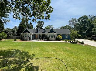 121 Hickory Dr, Simpsonville, SC 29681