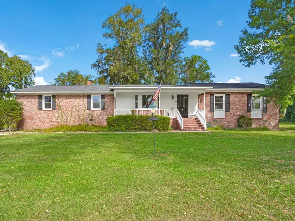 1309 Dennis Blvd, Moncks Corner, SC 29461