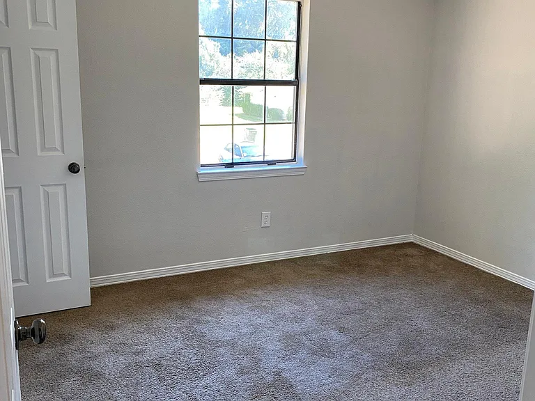 8125 Stonebrook Dr — Photo 16