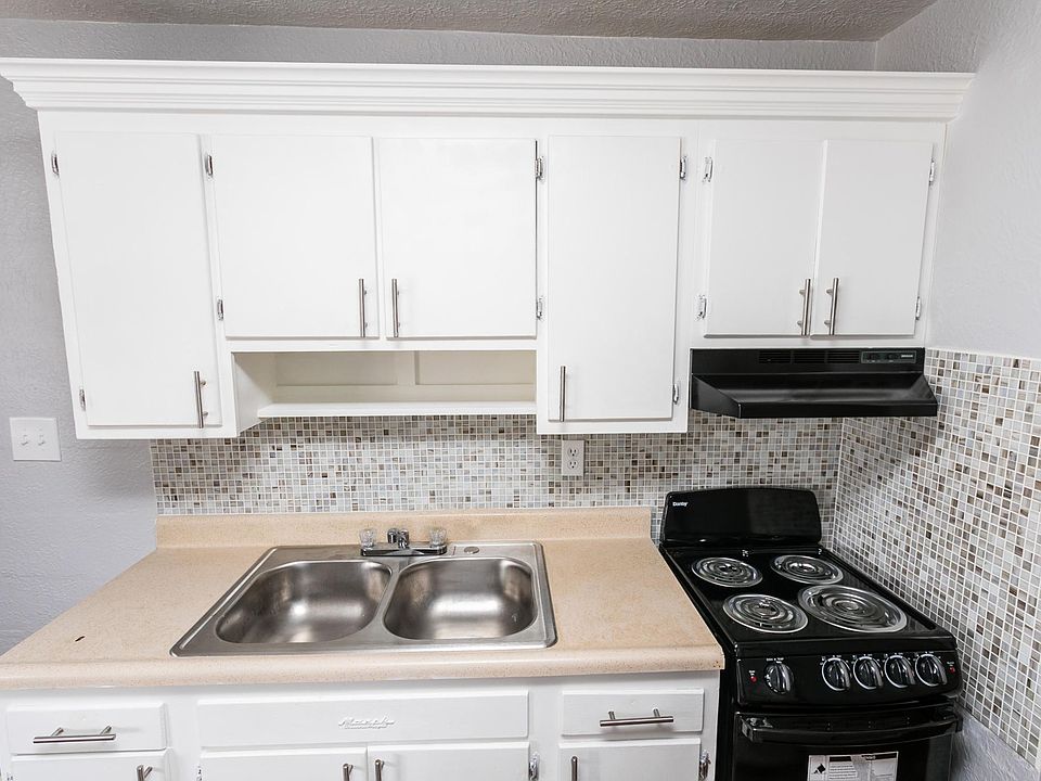 1st image of 1215 10th St APT 4