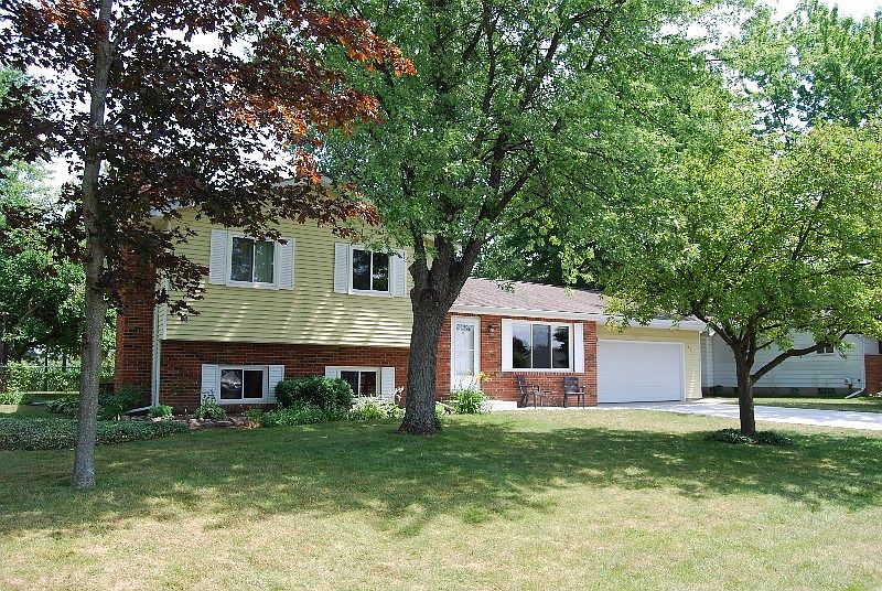 1st image of 5371 Lorraine Ct