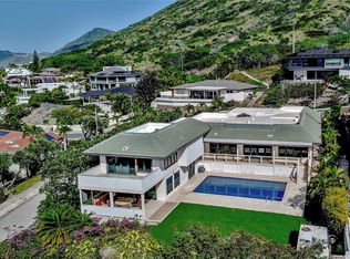 88 Lumahai St, Honolulu, HI 96825