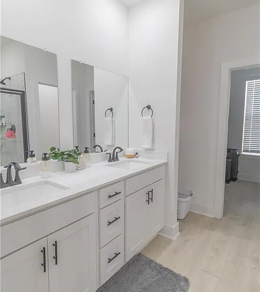 112 S Broyles Ave — Photo 13