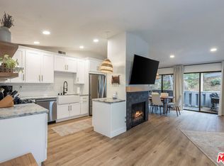 29107 Thousand Oaks Blvd UNIT B, Agoura Hills, CA 91301