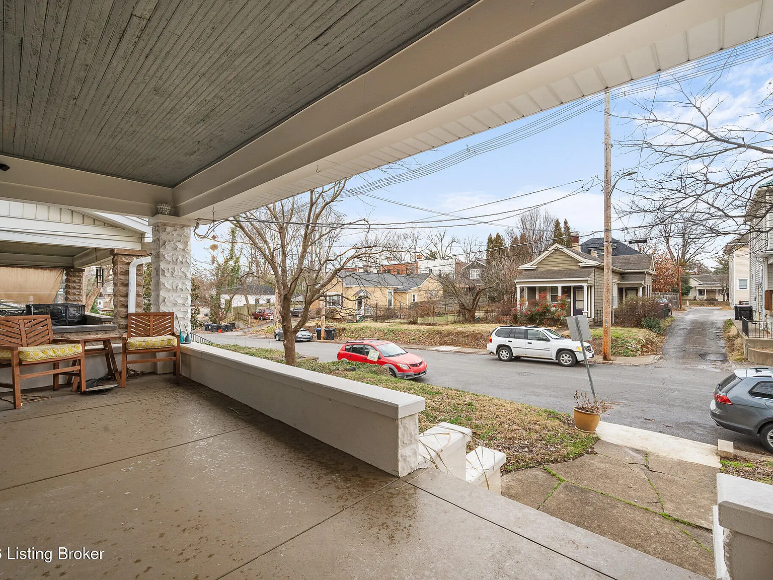2 bed, 1.0 bath, 945 sqft, $1,900 — Photo 3