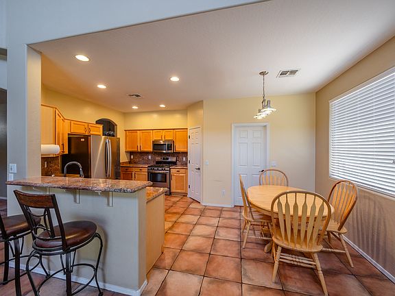 5th image of 10350 S 182nd Ave