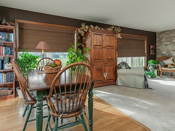 4th image of 918 Sandhurst Dr
