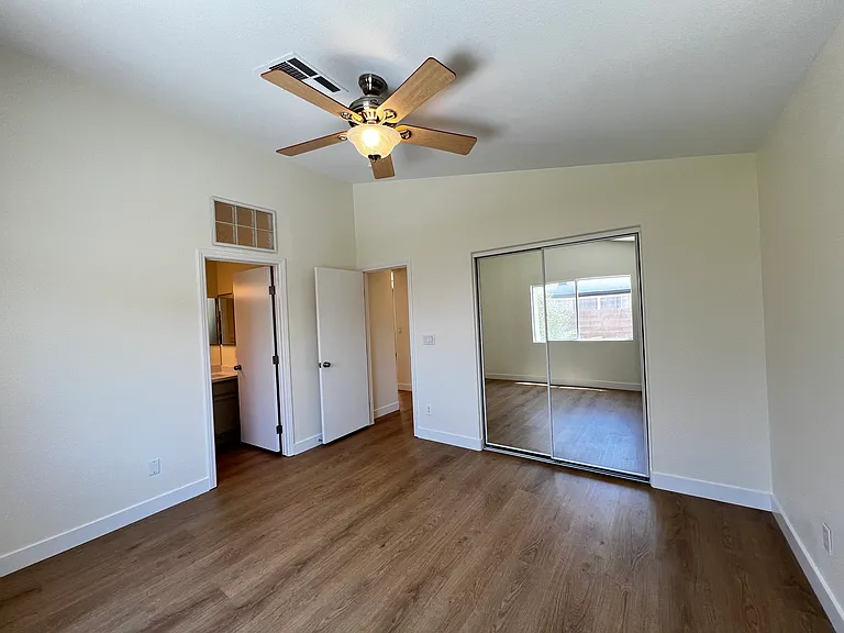 6303 Aztec Crossing Ct — Photo 5