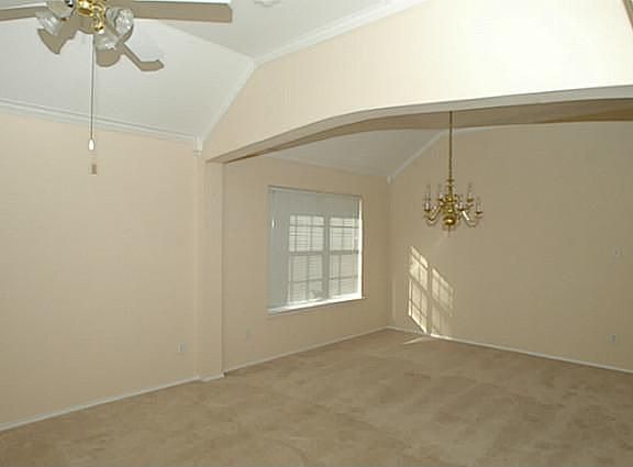 4th image of 1852 Andress Dr