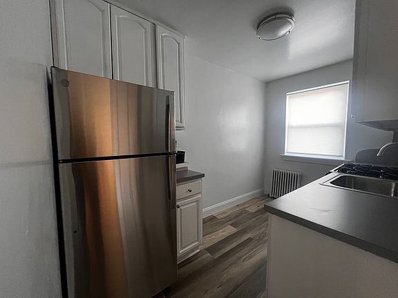 4th image of 6109 224th St